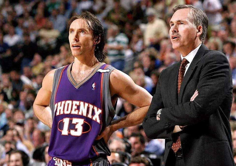 开云中国网站-包含德国杯训练课后再迎强敌，佛罗伦萨伤情更新，主帅态度——质疑声四起，官宣口径保持一致的词条